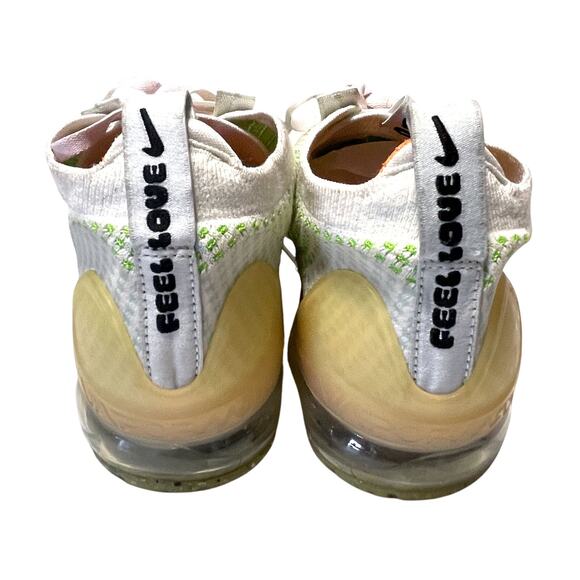 NIKE Air Vapormax Flyknit 2021 “Feel Love” FD0871-100 Sneaker Size US 9 - Picture 9 of 13